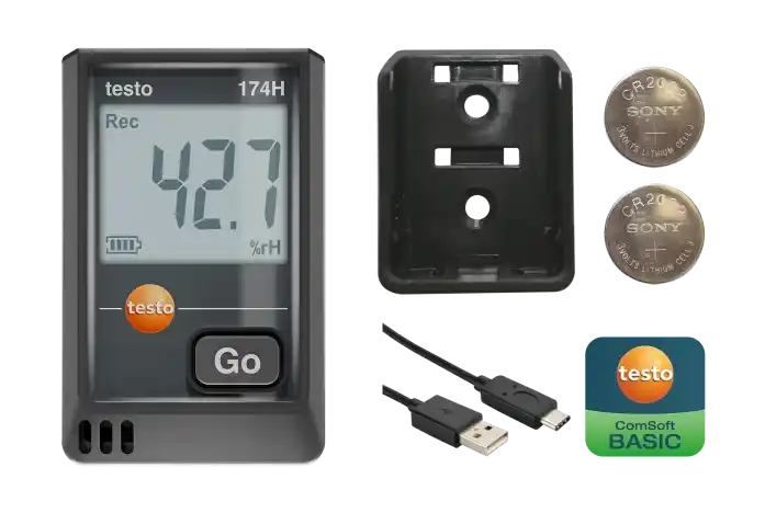 Kit del termohigrómetro Testo 174H que consta del propio termohigrómetro con registro de datos, un soporte de pared, 2 pilas de botón marca Sony, el software Testo ComSoft Basic y un cable USB-C